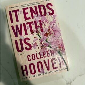 'It Ends With Us' Novel - Pink Cover